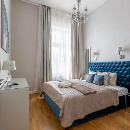 Luxury Royal In The Heart Of